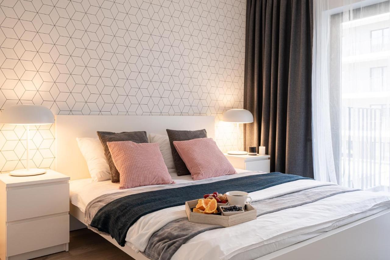 Aparthotel Art River View 4*
