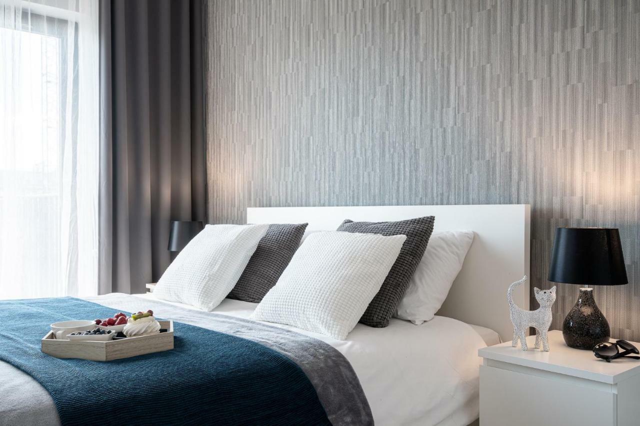Aparthotel Art River View 4*